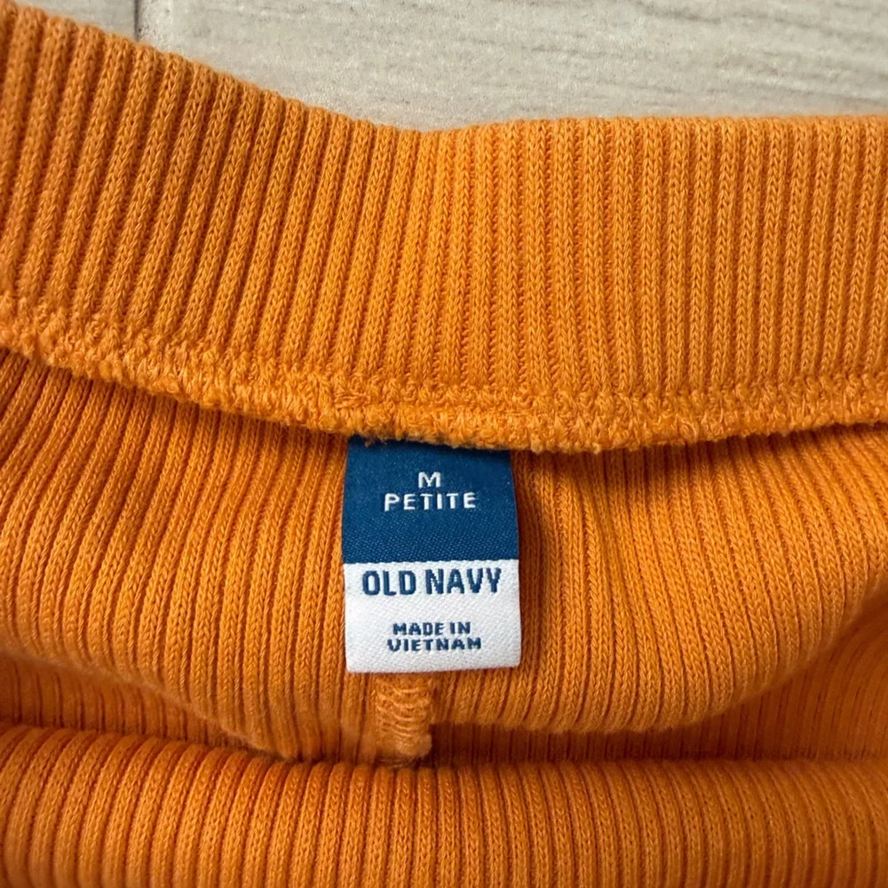 Old Navy Ribbed Midi Skirt Womens M Petite Orange Excellent Side Slit Knit